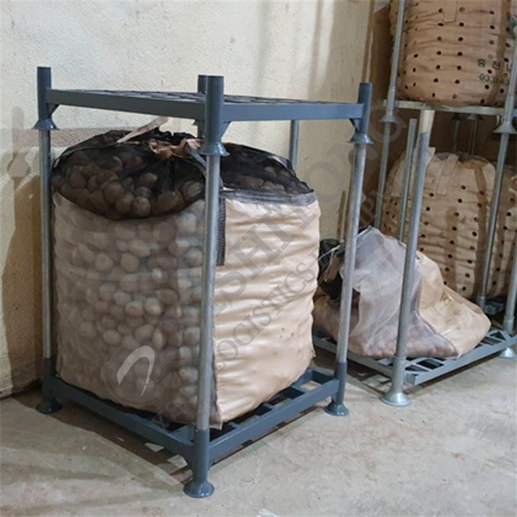 Metal Stacking Pallets