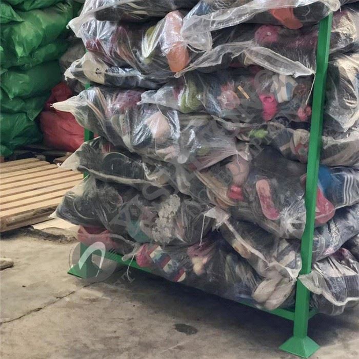 Metal Stacking Pallets